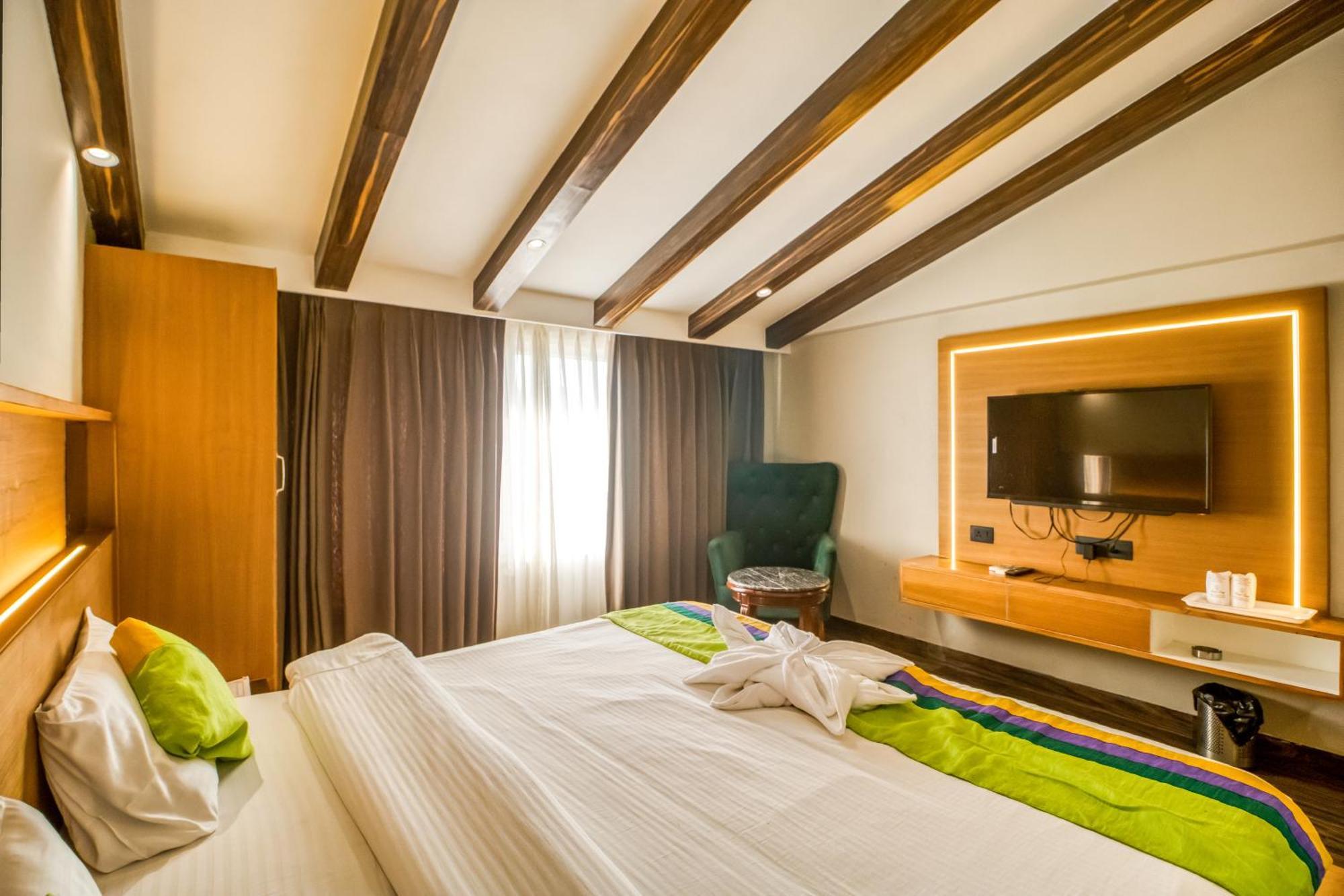Deep Hotel Массури Экстерьер фото